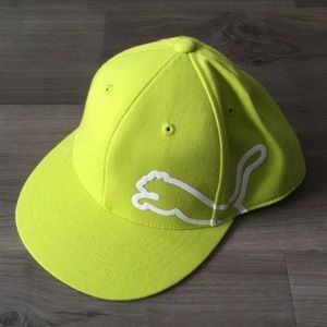 Pump Golf Hat. Fitted 6 7/8”-7 1/4”